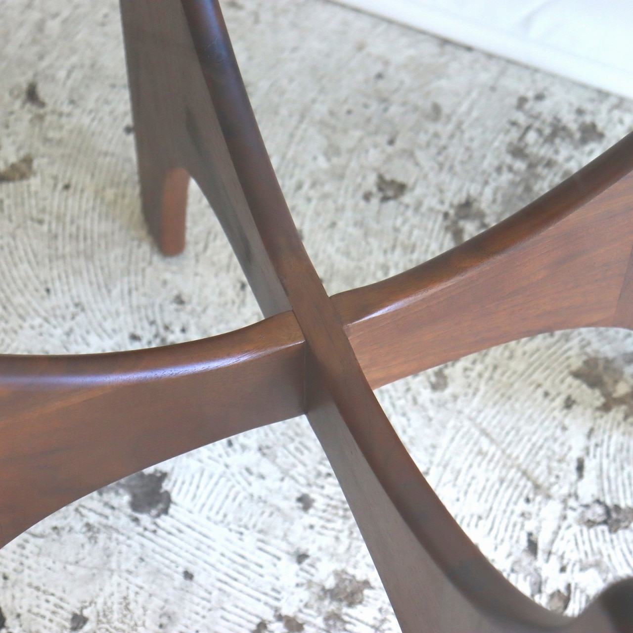 エイドリアン・ピアソール ガラストップサイドテーブル | サイド