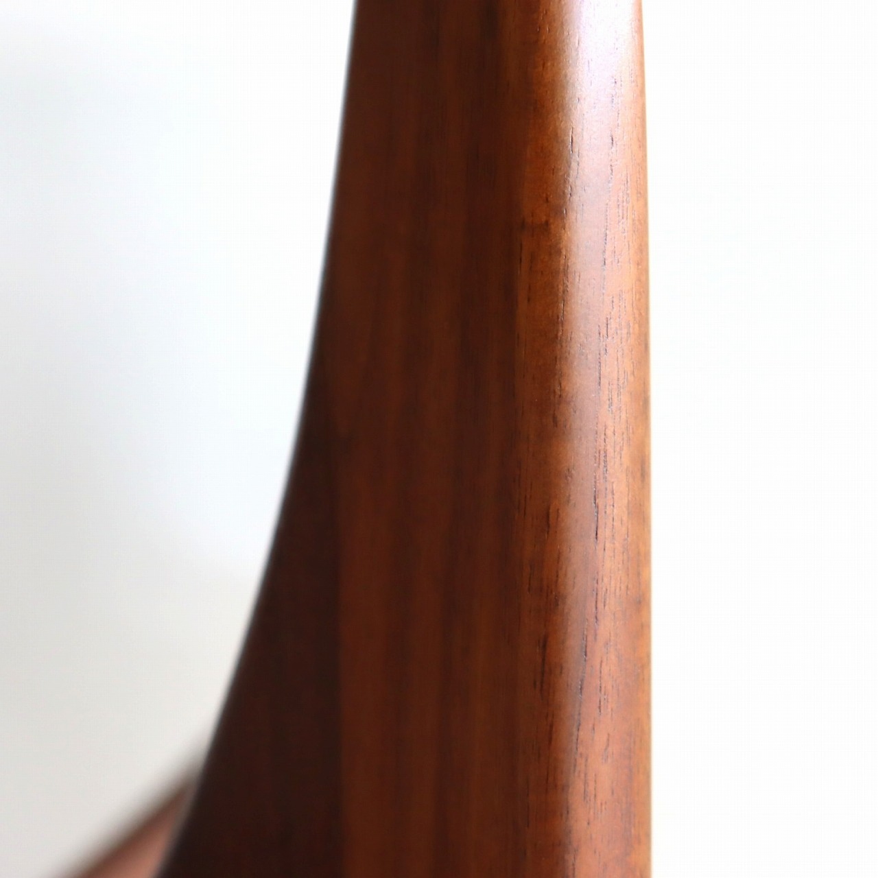 エイドリアン・ピアソール ガラストップサイドテーブル | サイド