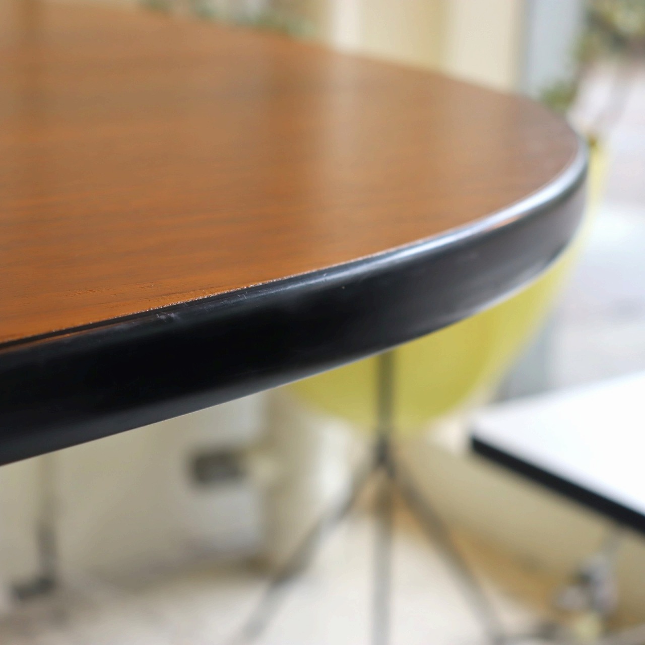 ハーマンミラー製セグメンテッドベーステーブル | ダイニングテーブル