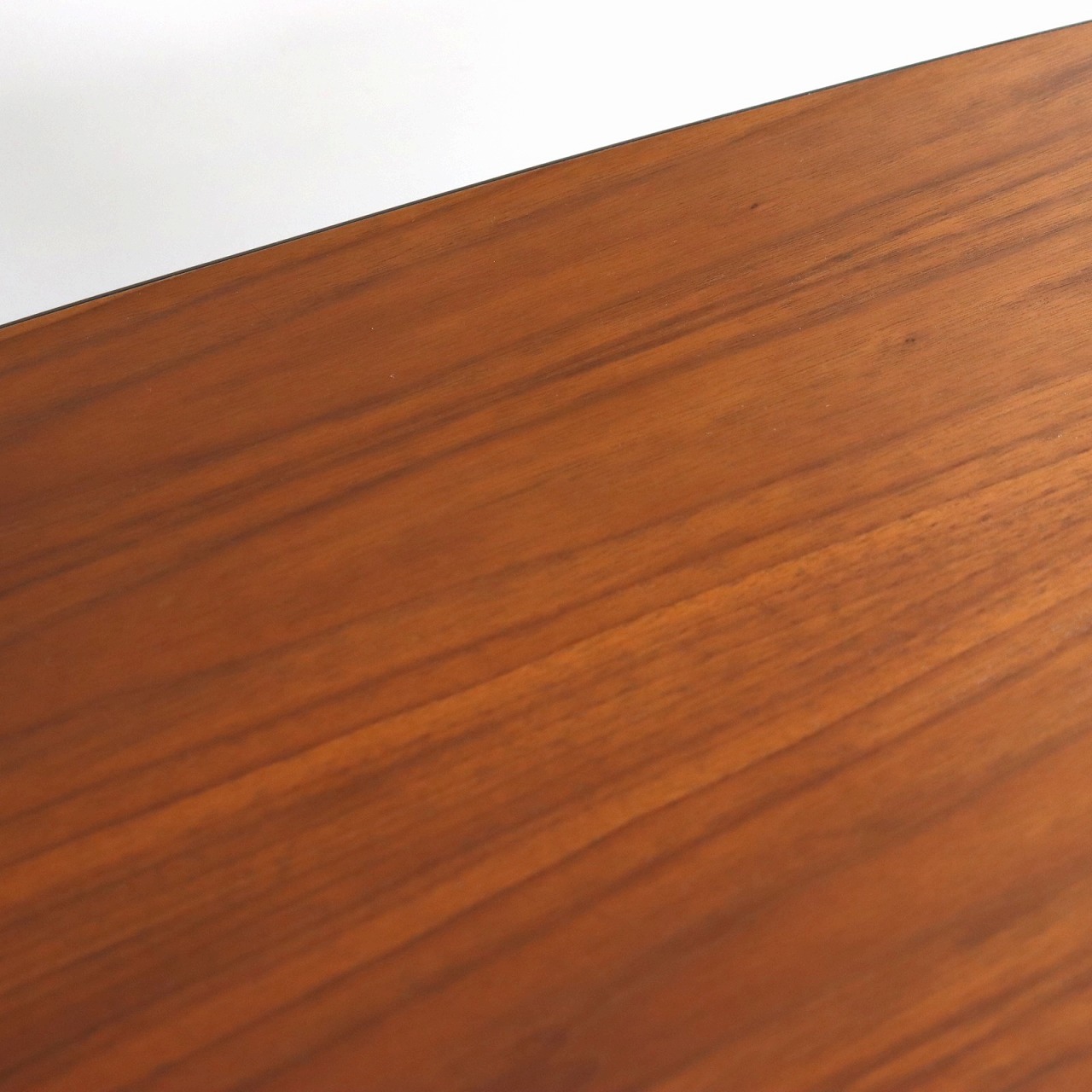 ハーマンミラー製セグメンテッドベーステーブル | ダイニングテーブル