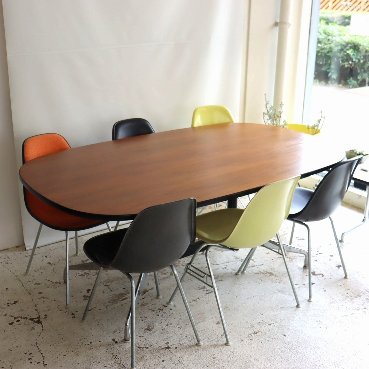 ハーマンミラー製セグメンテッドベーステーブル | ダイニングテーブル