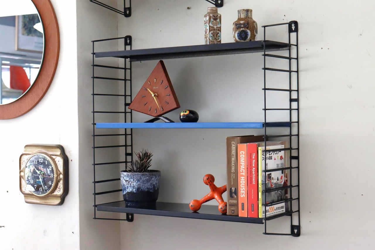 TOMADO社製ウォールシェルフ(ブラック・ブルー・ブラック) | ウォール