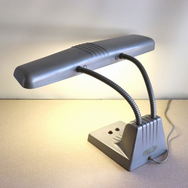 デイザー社製グースネックデスクランプ | LAMP | パームスプリングス