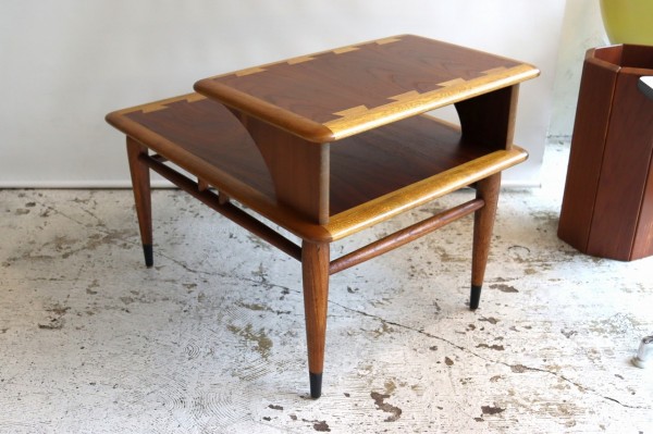 ステップエンドテーブル　ミッドセンチュリー　ヴィンテージ　50s ゴールド　白 ステップエンドテーブル ミッドセンチュリー ヴィンテージ 50s