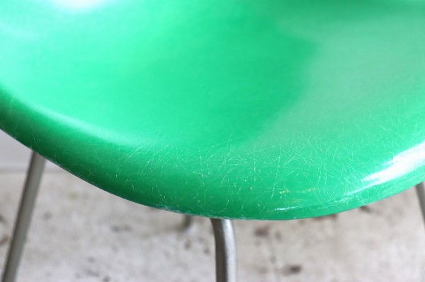 ハーマンミラー社製イームズ サイドシェルチェア(カドミウムグリーン