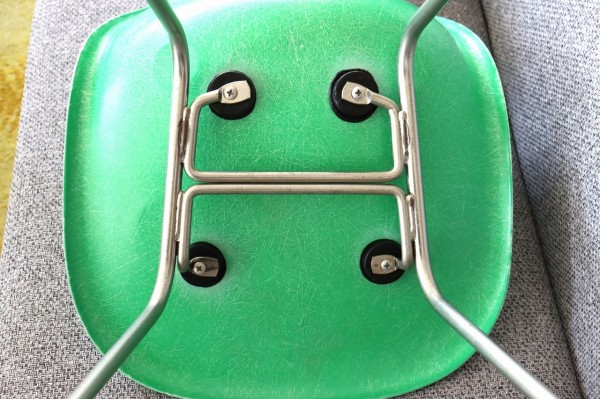 ハーマンミラー社製イームズ サイドシェルチェア(カドミウムグリーン