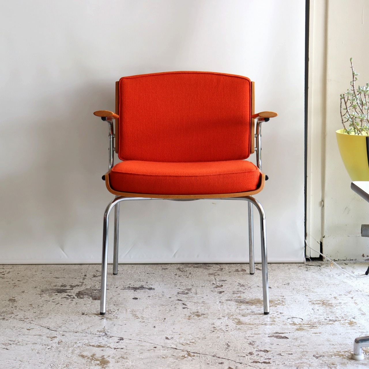 デュバ・モーベルインダストリ社製アームチェア | ソファ