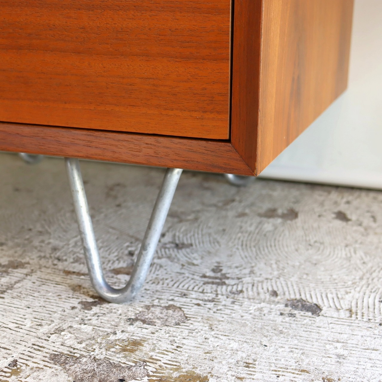 ハーマンミラー製ジョージ・ネルソン ベーシックキャビネットシリーズ