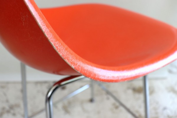 ハーマンミラー社製イームズ サイドシェルチェア(オレンジFRP