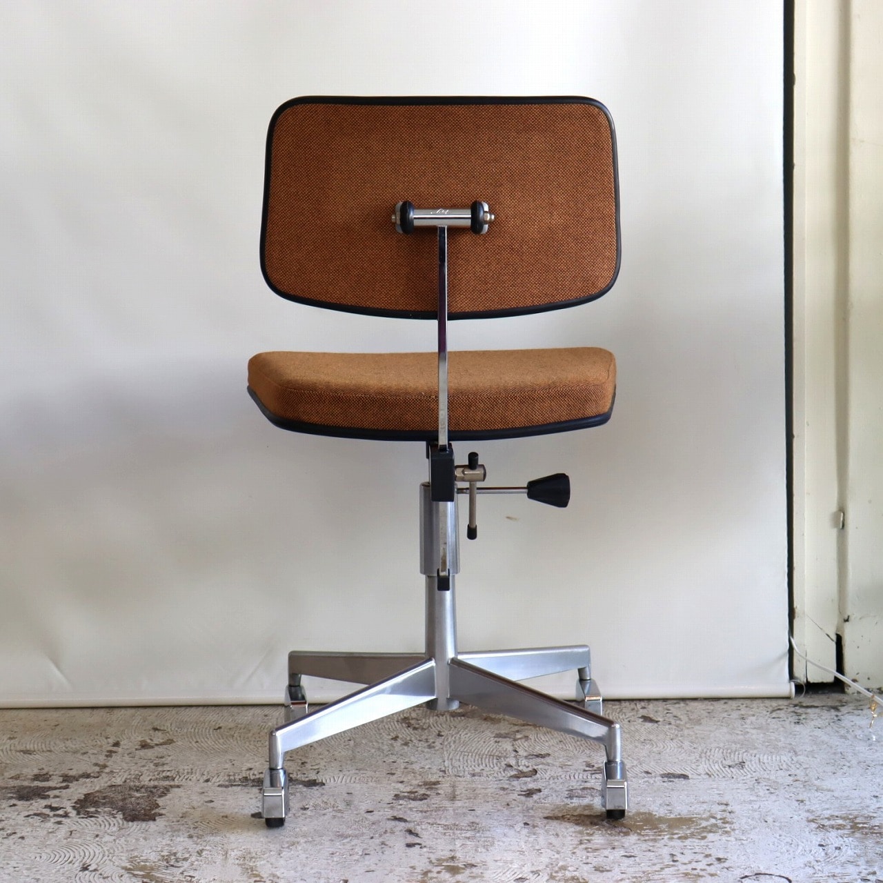 デンマーク老舗椅子メーカーFindahls Mobelfabrik社Mosbol デンマーク老舗椅子メーカーFindahls Mobelfabrik社Mosbol 【公式通販】