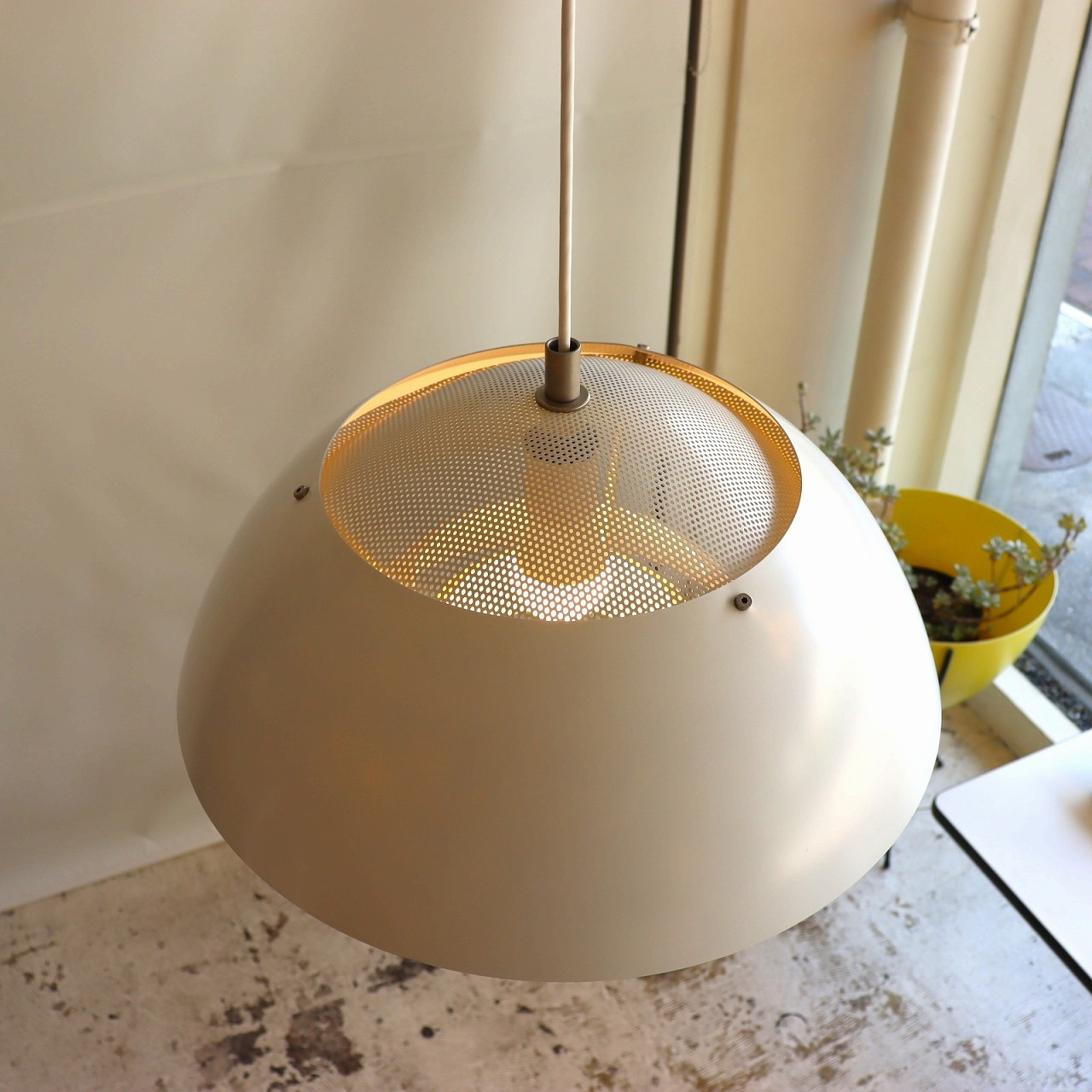 ノルディック・ソーラー社製サファリペンダントランプ | ペンダント