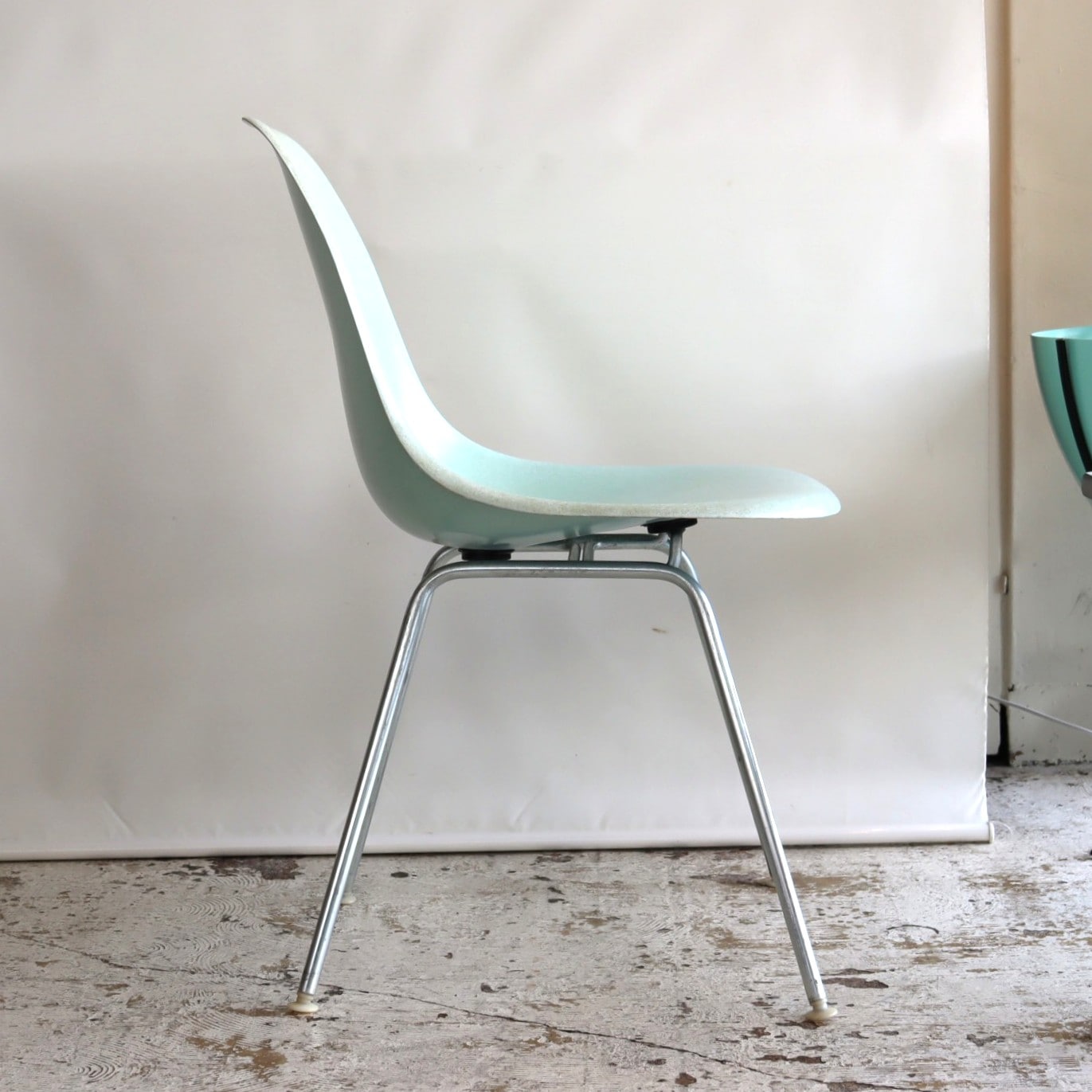 KOKUYO FRP製 シェルチェア KOKUYO FRP製 シェルチェア KOKUYO FRP製 シェルチェア ハーマンミラー