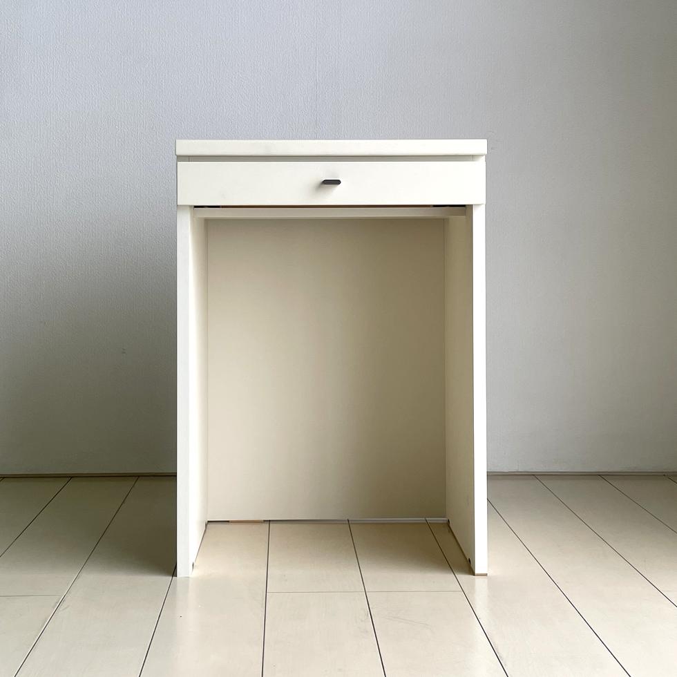 №8 DESK -WHITE-