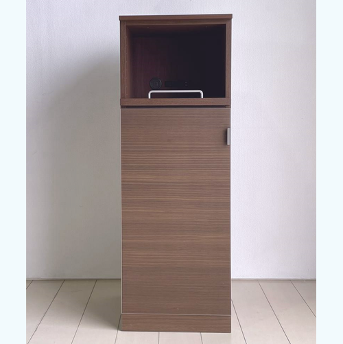 №25 CABINET -MEDIUM WALNUT-