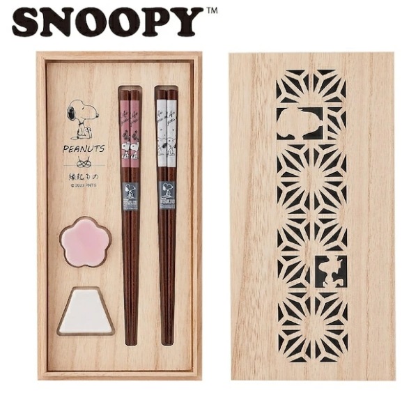 ピーナッツ　snoopy<b>【送料無料】</b><br>スヌーピー・木箱入ペア箸セット［シーズン］