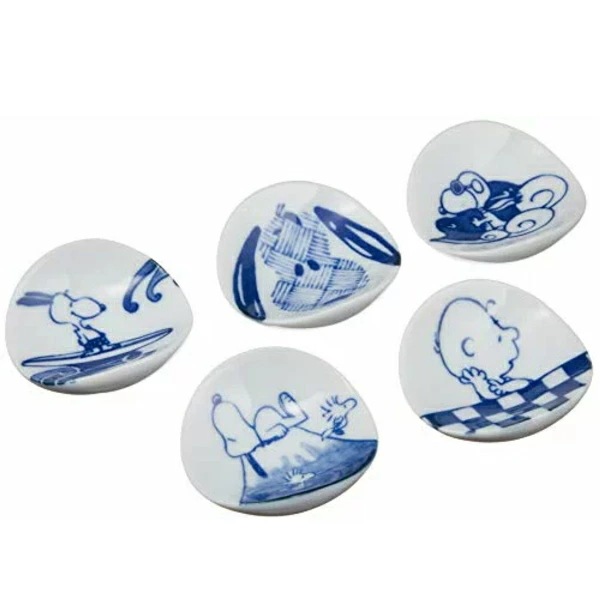 ピーナッツ　snoopy<b>【送料無料】</b><br>スヌーピー・染付　木箱入箸置揃