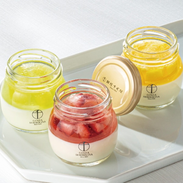 送料無料!銀座千疋屋<br>銀座フルーツ杏仁詰合せ8個※産地直送商品の為、発送までに7日~10日ほど頂きます。