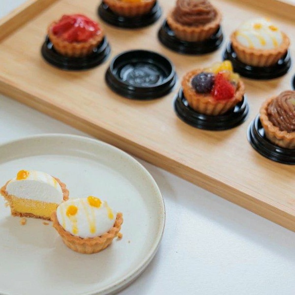 送料無料！銀座千疋屋<br>銀座プチフルーツタルト8個※産地直送商品の為、発送までに７日～10日ほど頂きます。