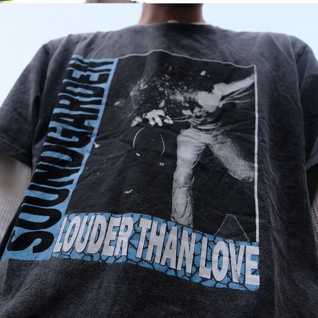 ��¨Ǽ��Soundgarden / ������ɥ����ǥ� - Louder Than Love T�����(�����å���֥�å�)