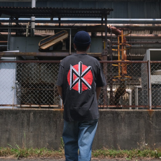��¨Ǽ��Dead Kennedys / �ǥåɡ����ͥǥ����� - Logo 2-Sided T�����(������ơ����֥�å�)��GIANT�ҤΥܥǥ���