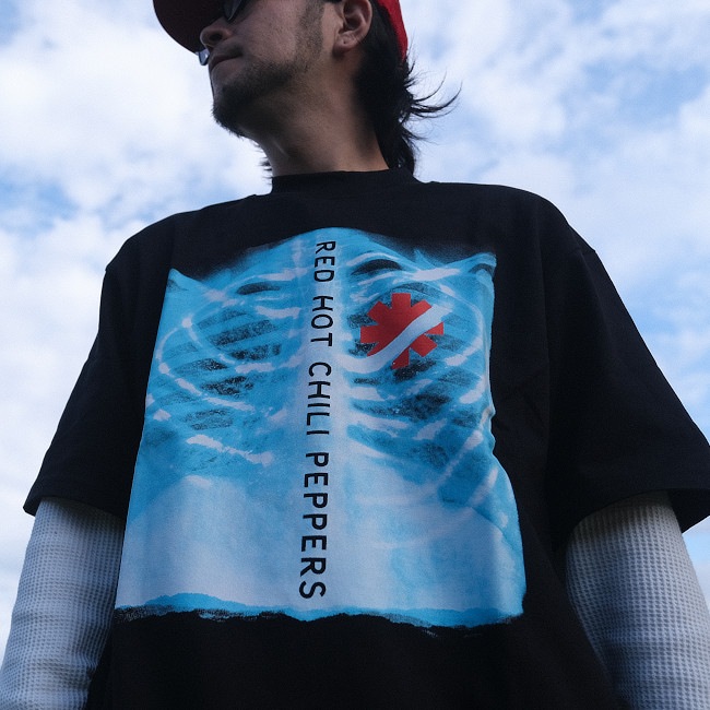 ��¨Ǽ��Red Hot Chili Peppers / ��åɡ��ۥåȡ�����ڥåѡ��� - X-Ray �إӡ��������ȡ��ܥå������륨�åȡ�T����� (�֥�å�)������999�����������