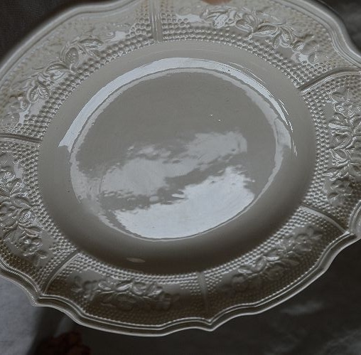 19世紀中 Rambervillers窯 レリーフの美しい皿 美品 | 陶磁器（18