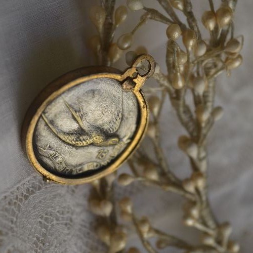 フランスアンティーク ペンダントトップ・つばめ