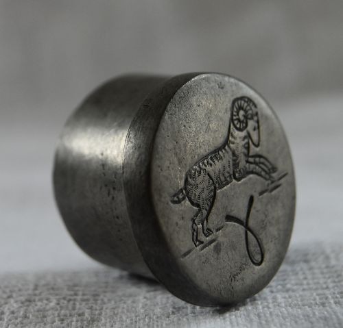 蚤の市*レア19世紀 羊さんのピルケース（エタン） 美品 | 紙・箱・本