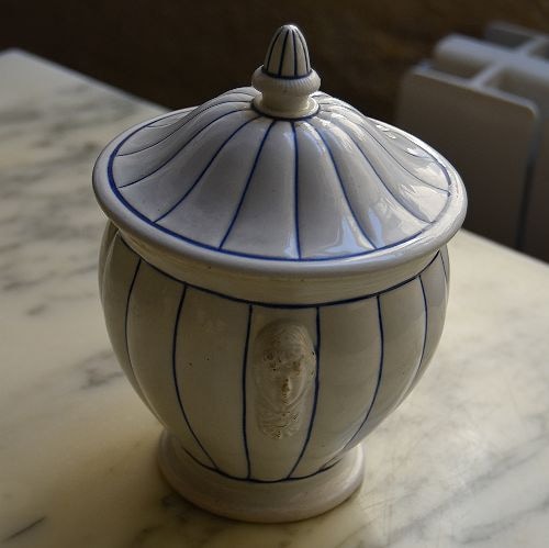 逸品1840年代GIEN窯 女神レリーフ蓋付SUCREの器 | 陶磁器（18・19世紀