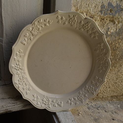 アンティークプレート 花リム オーバル 米粒レリーフ￼￼ 18世紀の器 西洋 アンティークプレート 花リム オーバル 米粒レリーフ￼￼ 18世紀の器