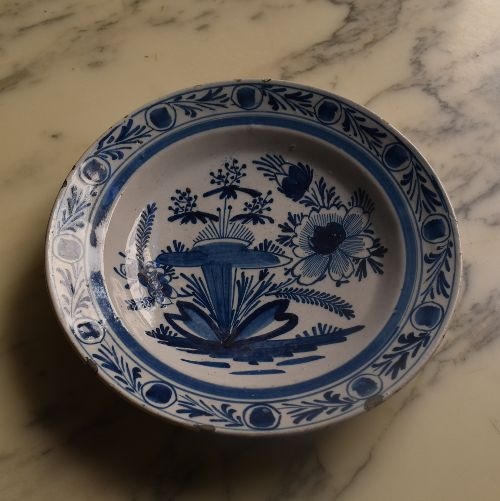 逸品18世紀 デルフト窯 皿 19㎝ | 陶磁器（18・19世紀） | | Trio et
