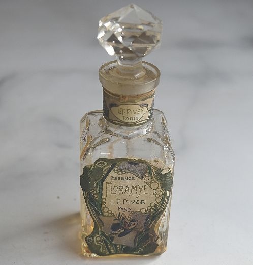 120年前の香水瓶と花の香り（L.T Piver社 FLORAMYE香水瓶）美品 | 宝石
