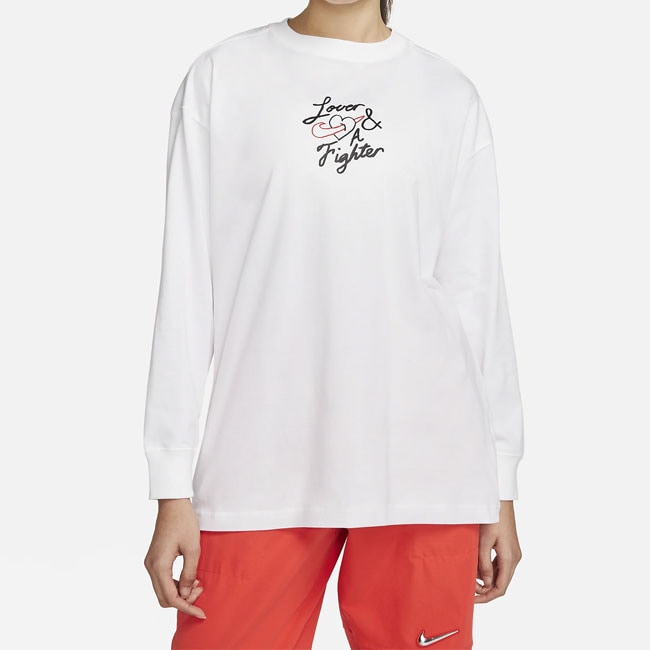 NIKE（ナイキ）スポーツウェア ウィメンズ オーバーサイズド ロングスリーブ Tシャツ ホワイト