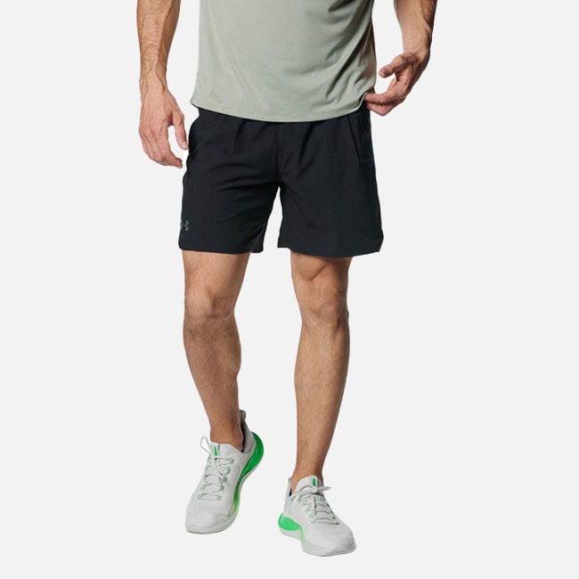 UNDER ARMOUR（アンダーアーマー）MEN UAバニッシュウーブン 6インチ グラフィック ショーツ 1379280-001