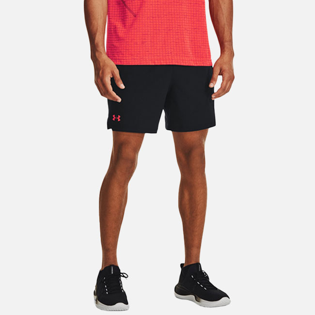 UNDER ARMOUR（アンダーアーマー）MEN UAバニッシュウーブン 6インチ グラフィック ショーツ 1379280-002