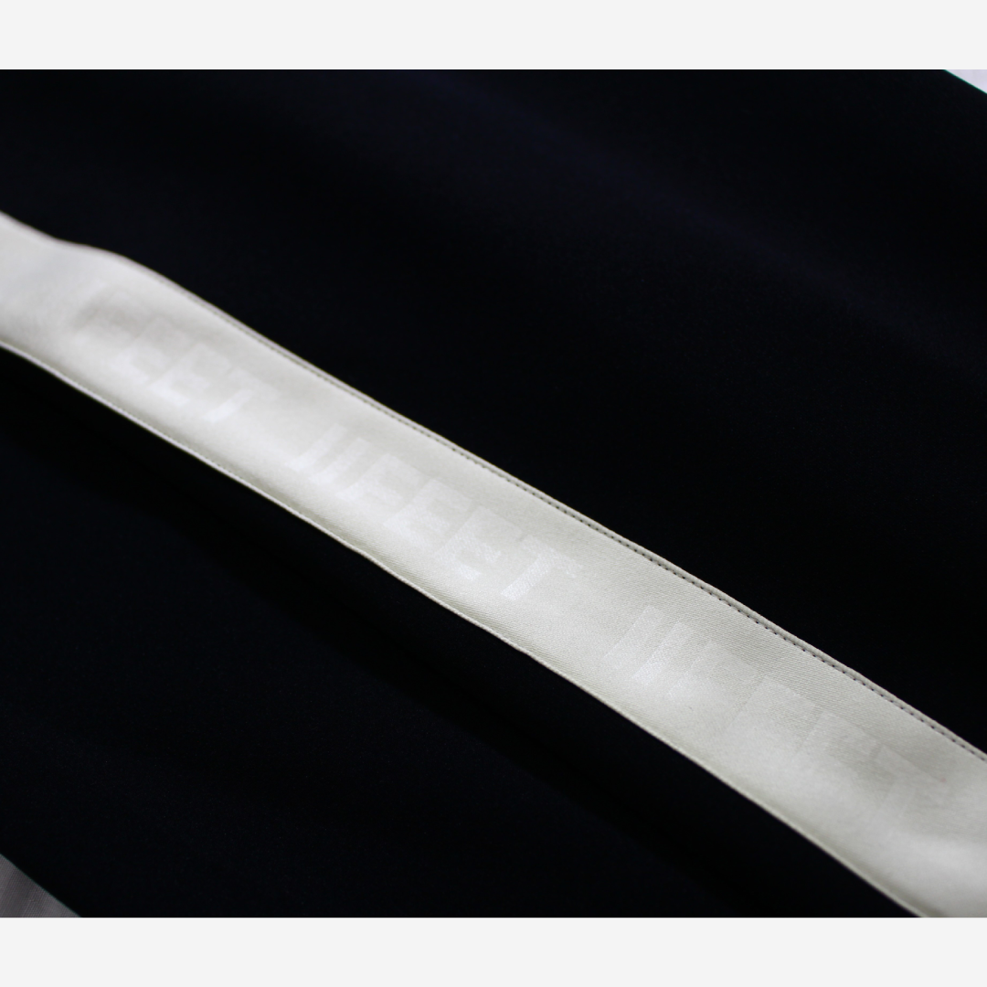 ユニセックス　パンツ　ブラック