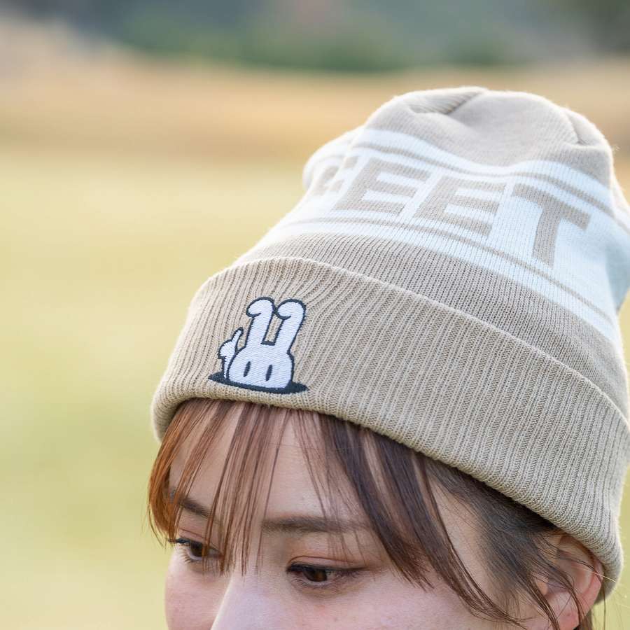 ニットキャップ　ベージュ