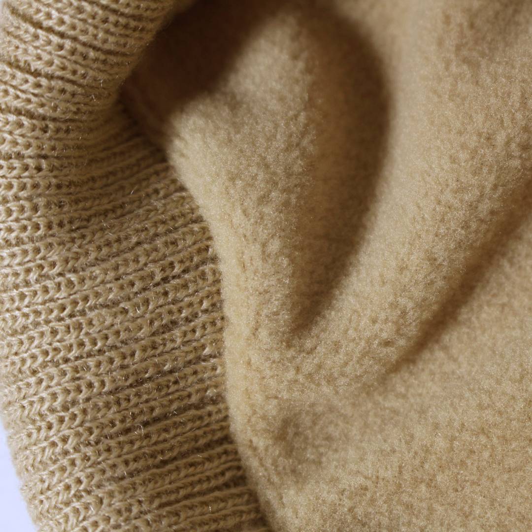 ニットキャップ　ベージュ