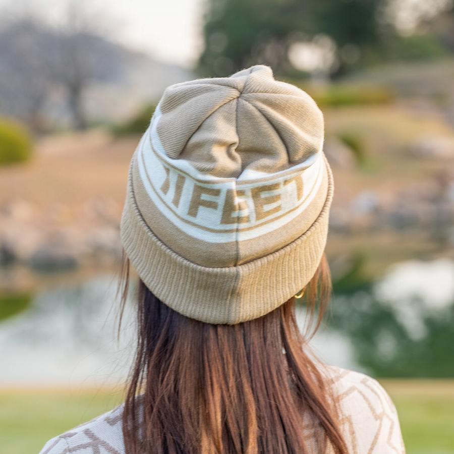 ニットキャップ　ベージュ