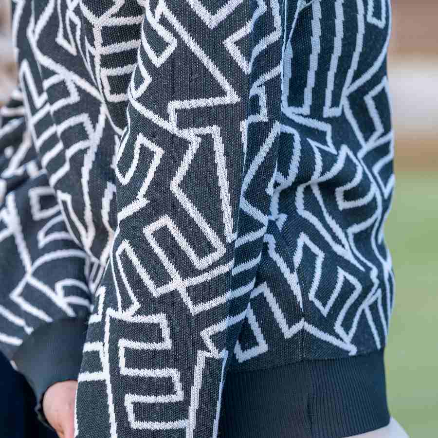 ジャガードセーター　ブラック＆ホワイト