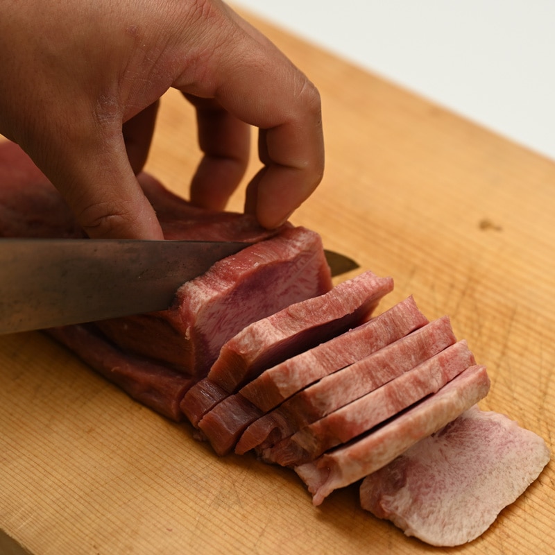 【お好みの厚さに自由にカット】はらからの逸品 / 仔牛のたん / クラウンカット / オランダ産仔牛を厳選使用 / 1本430g前後【送料込み】※沖縄・離島を除く