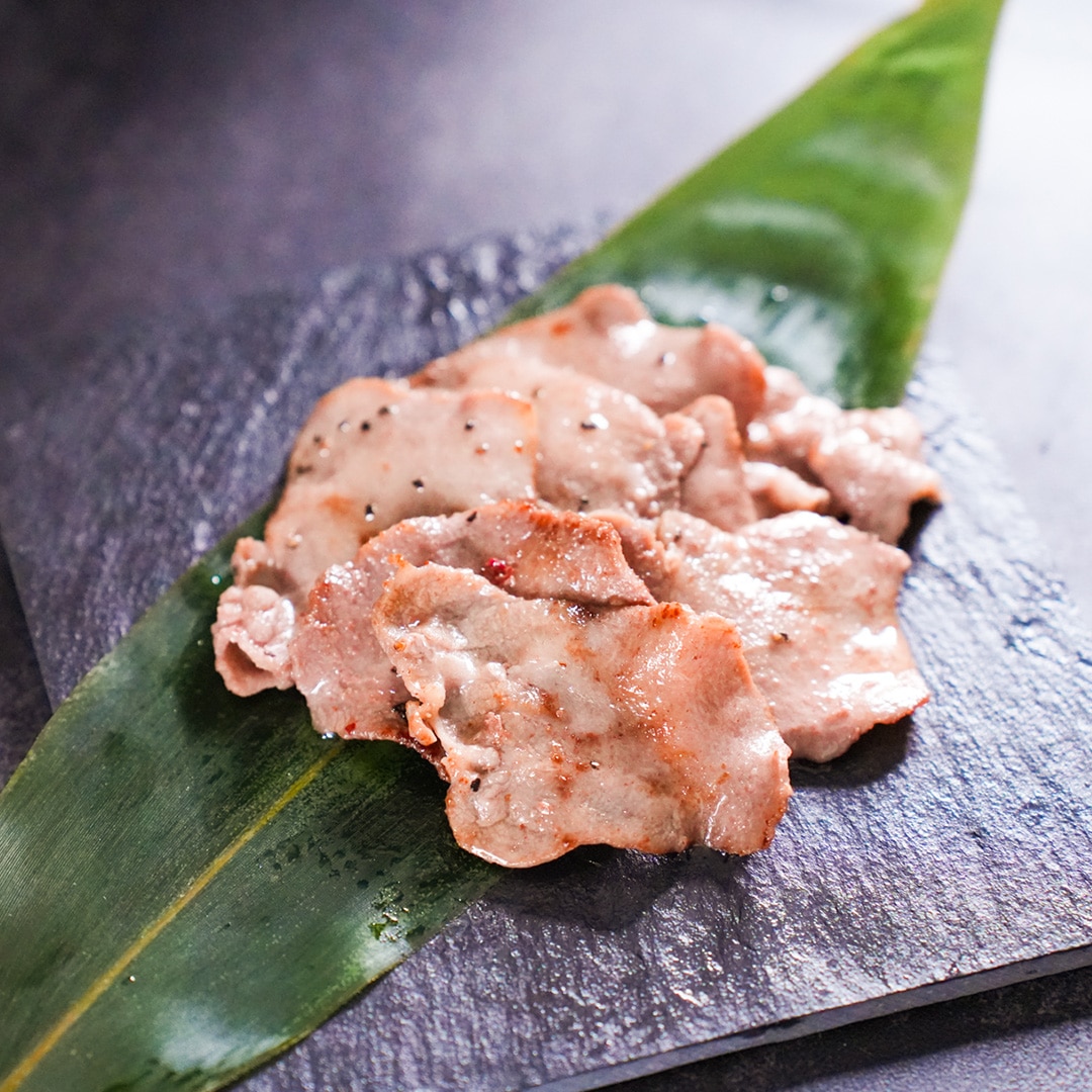 はらからの逸品 仔牛たん&牛ハラミ 味付けスライス 900g【送料込み】※沖縄・離島を除く