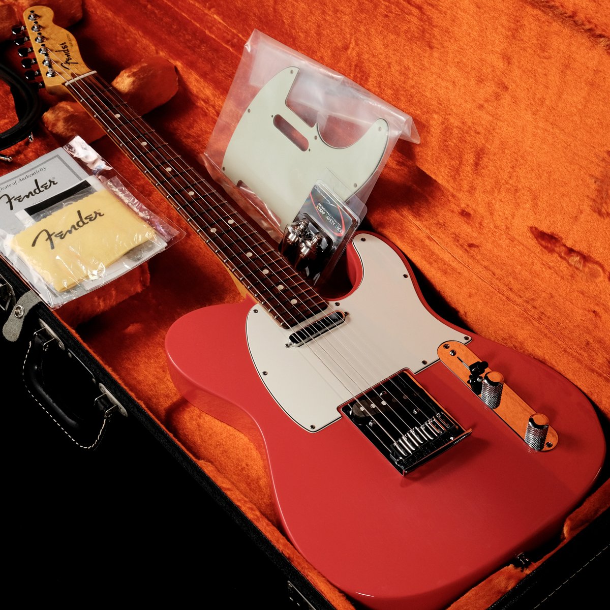 中古】Fender Custom Shop / Custom Deluxe Telecaster Fiesta Red