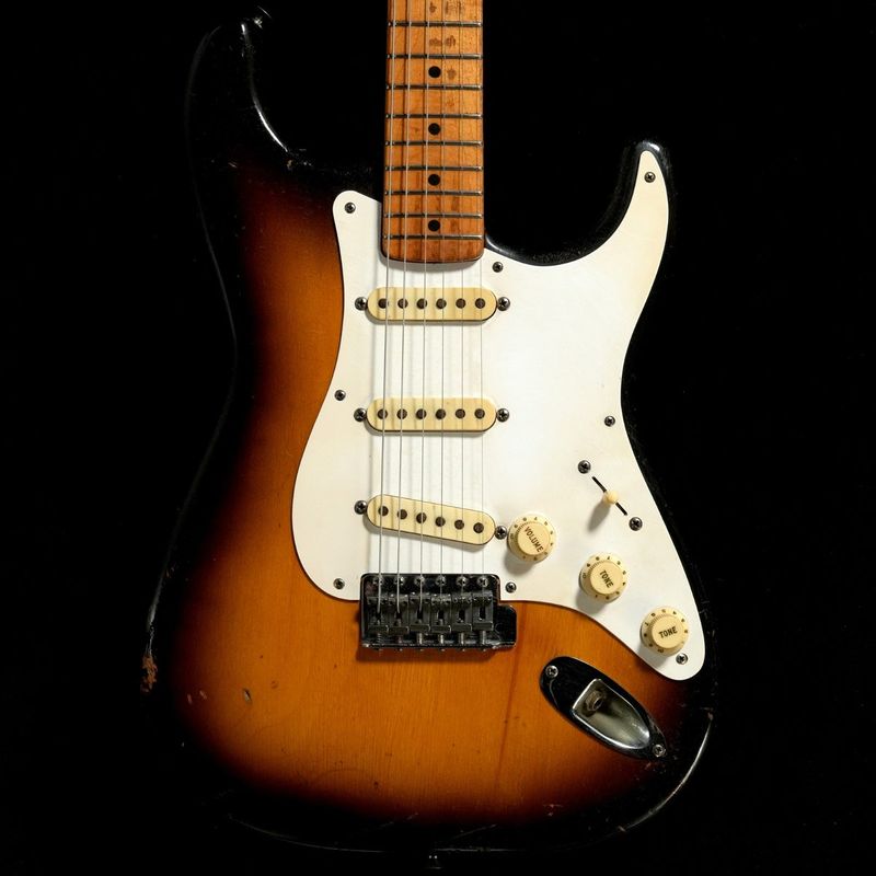 Vintage】Fender / 1957 Stratocaster Sunburst【渋谷店】《05VG