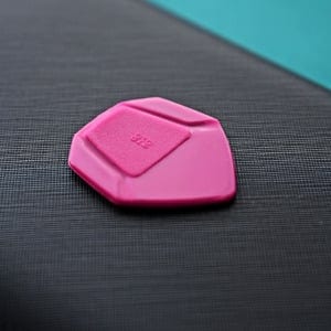 Rombo Pick / SHELL PICK S-RED ロンボ・ピック