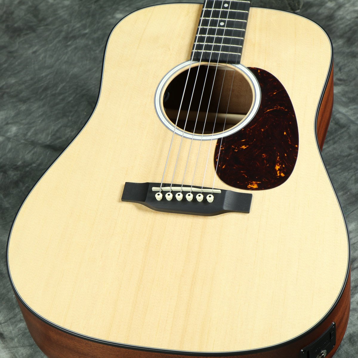 Martin / DJR-10E-02 Dreadnought Junior 【ピックアップ搭載】マーチン　マーティン