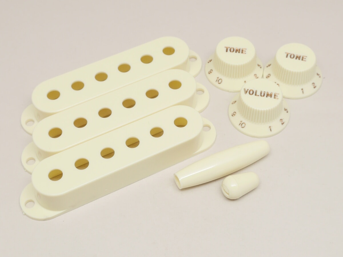 Fender / Pure Vintage '60s Stratocaster Accessory Kit 099-2097-000