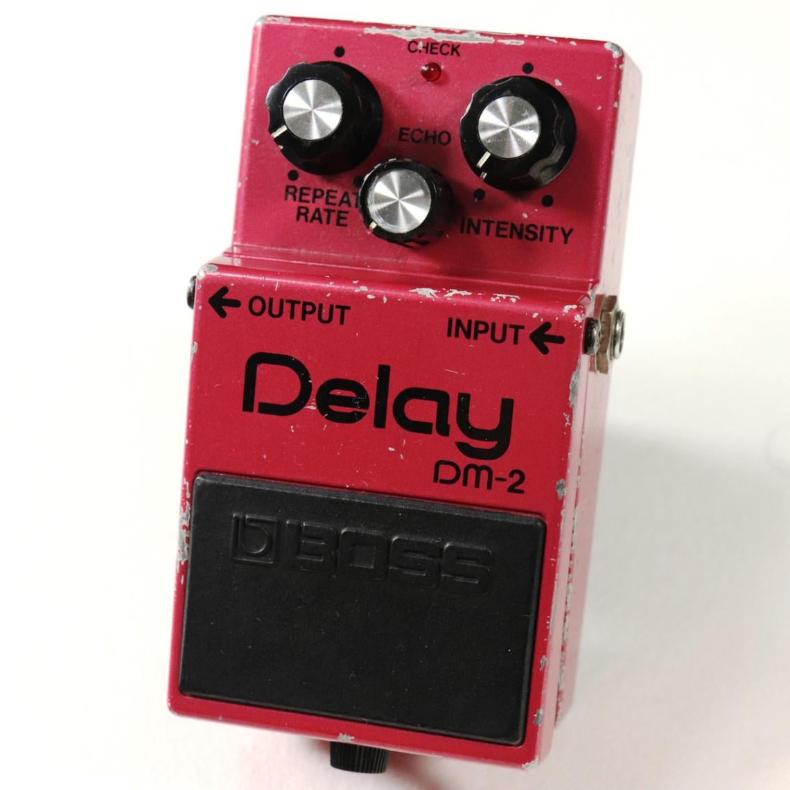 【限定セール！】BOSS DM-2 Delay 1983年 日本製、ビンテージ品 1983 Boss DM-2 Analog Delay Pink > Effects | Southside Guitars