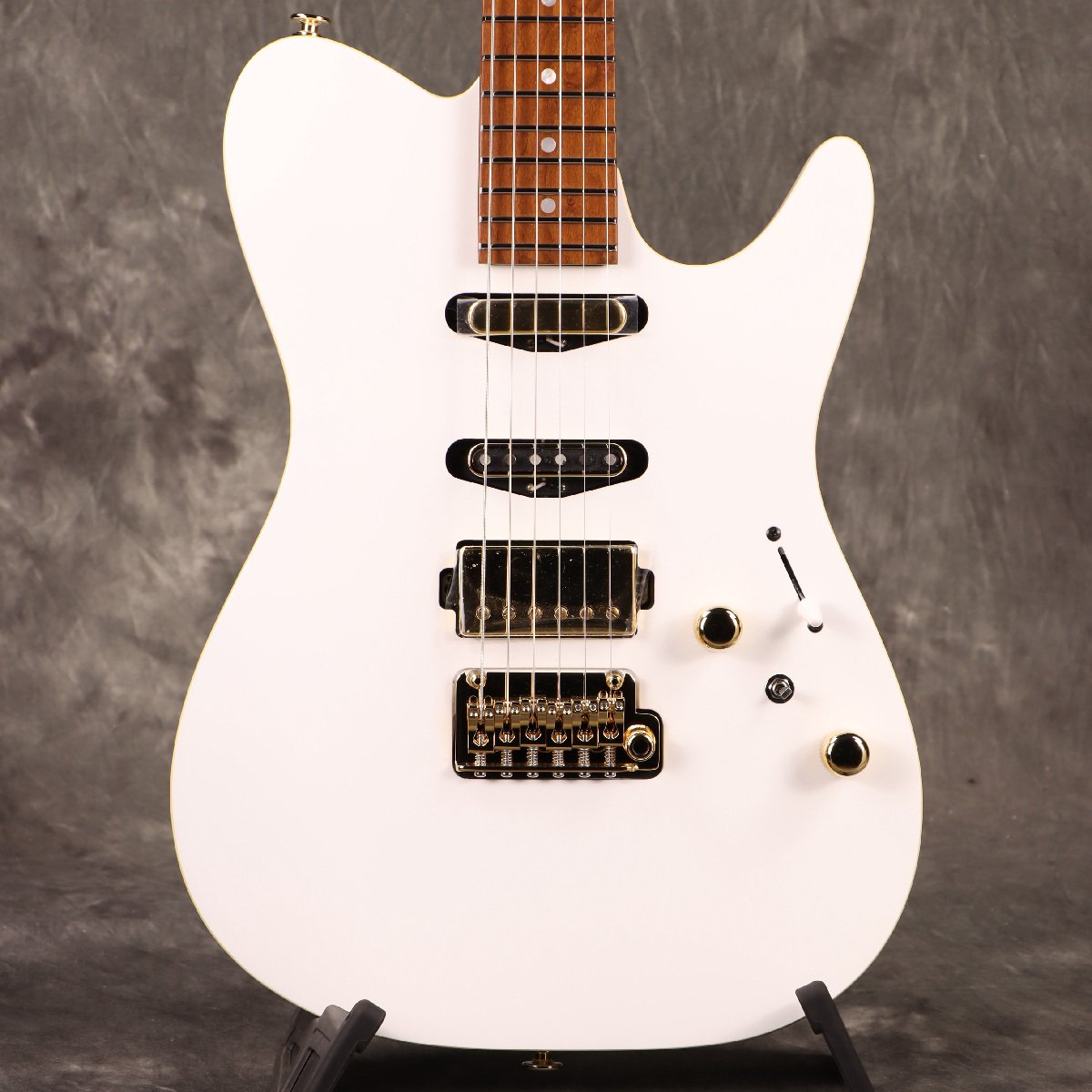 WEBSHOPクリアランスセール》Ibanez / Lari Basilio Signature Model