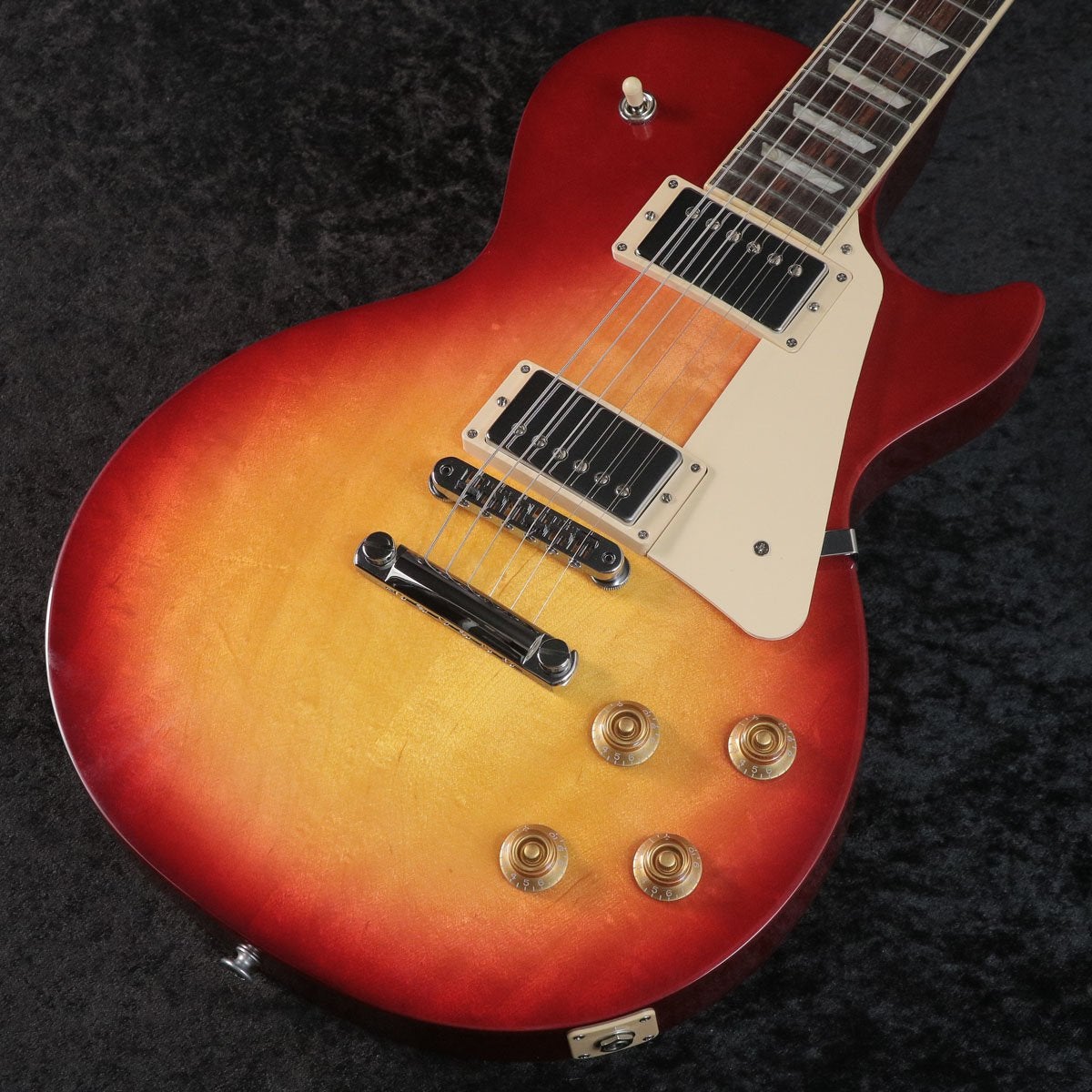 Gibson USA / Les Paul Studio Cherry Sunburst 【キズ有り